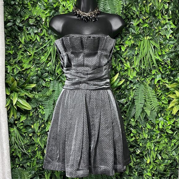 BCBGENERATION Dress Women 4 Silver Gray Strapless Fit Flare Ruffle Coctail 1889 - Picture 2 of 10